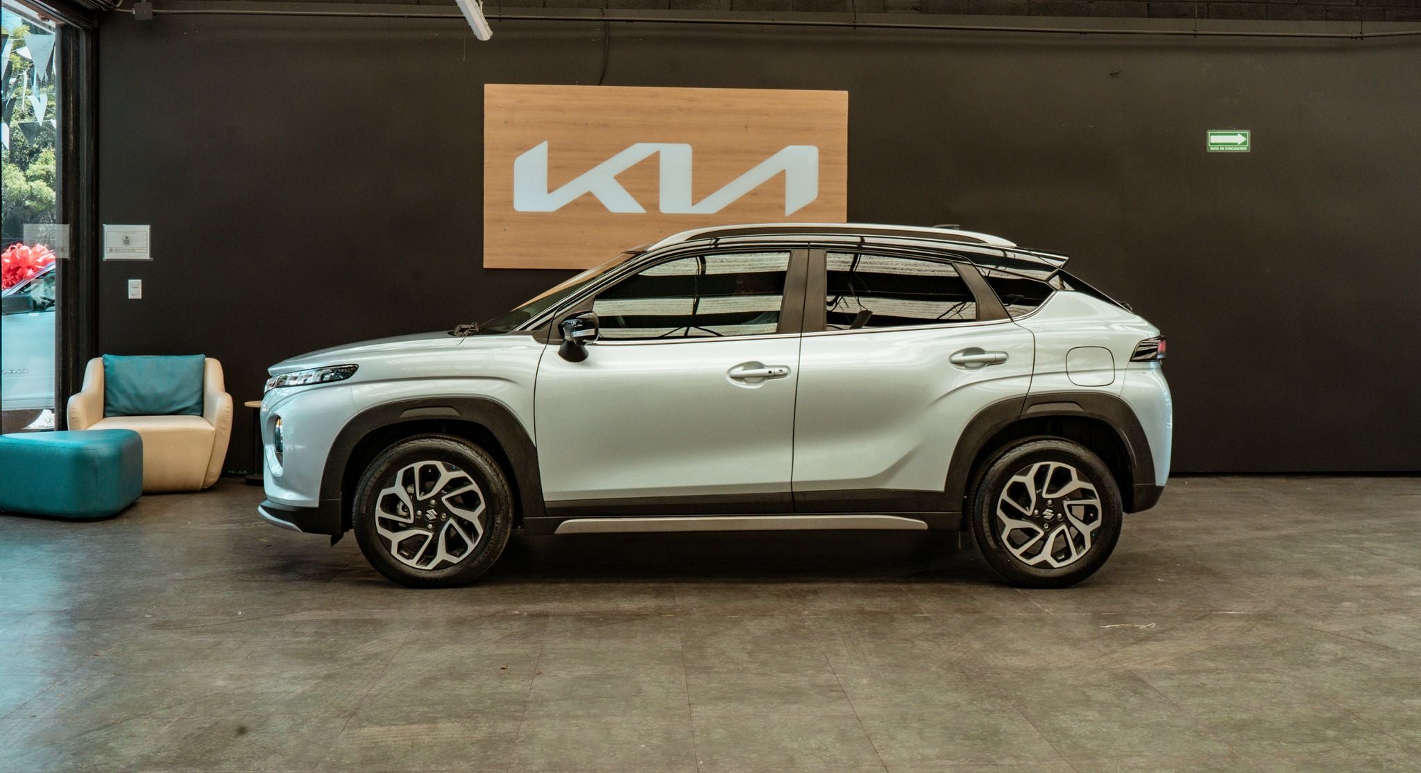 2025 Suzuki Fronx 1.5 Boostergreen Glx At