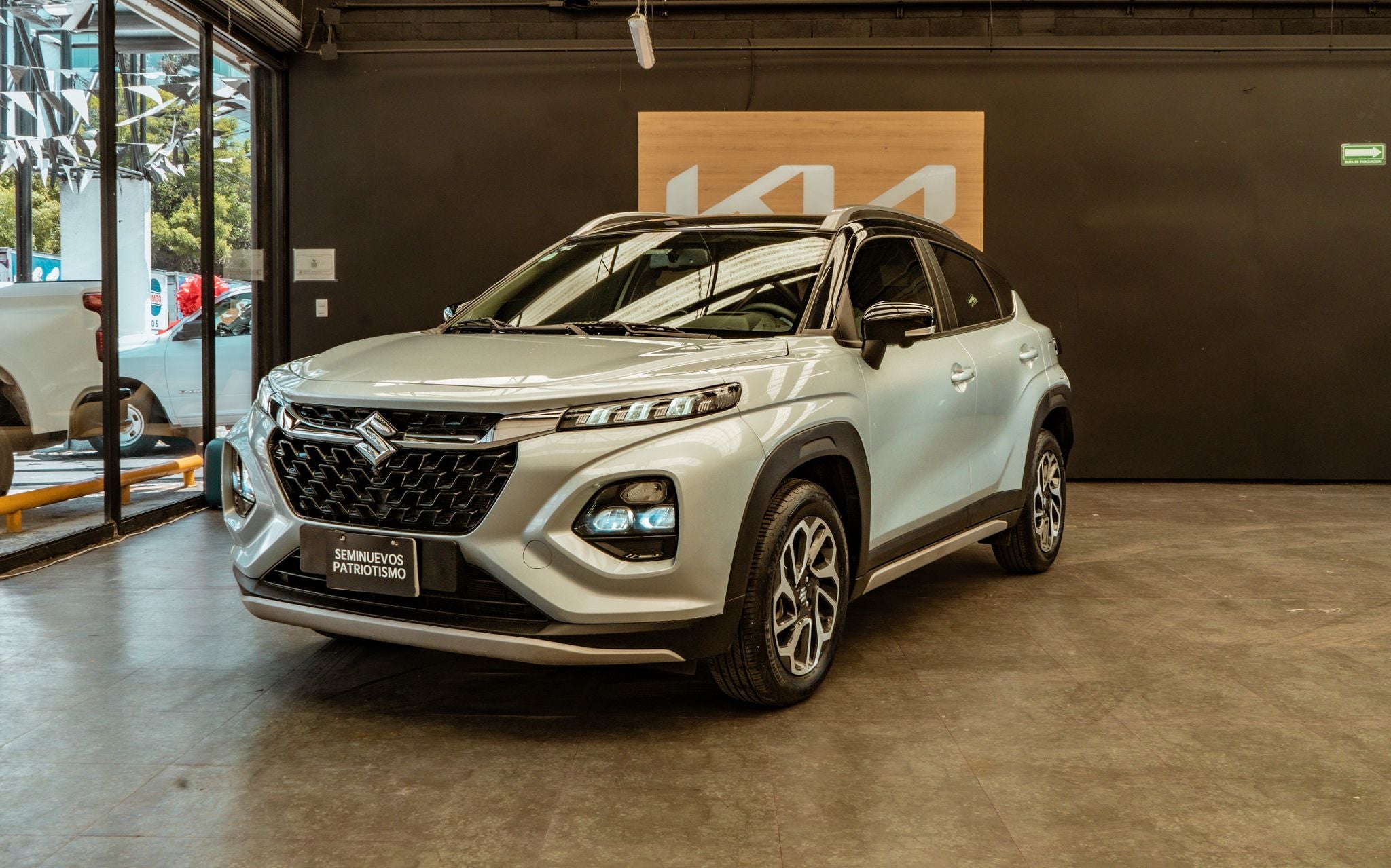 2025 Suzuki Fronx 1.5 Boostergreen Glx At